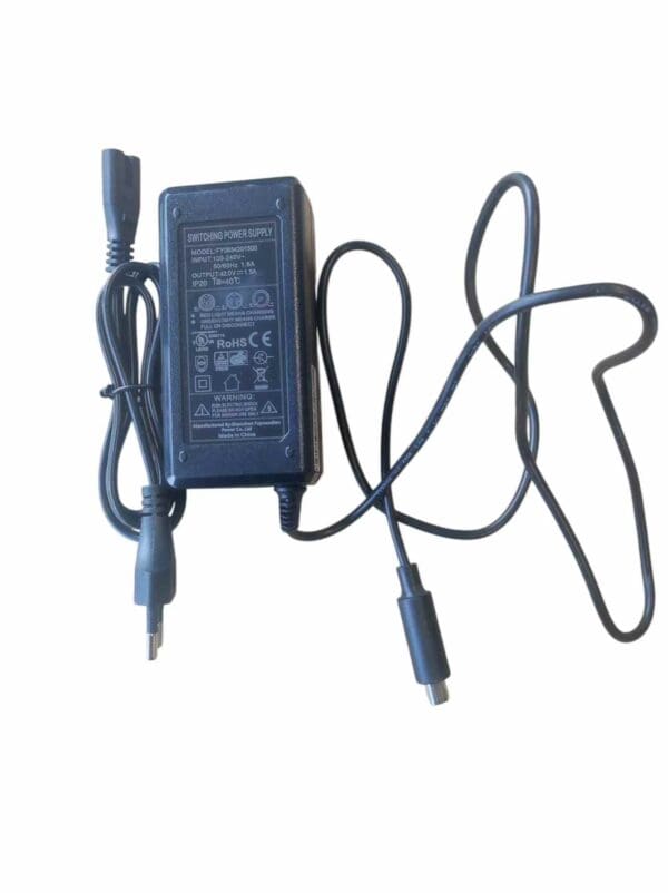 Chargeur Trottinette Electrique FBS100-A6