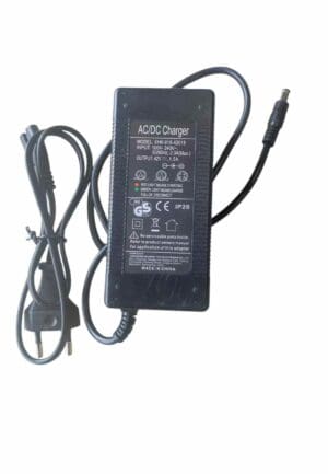 Chargeur Trottinette Electrique FBS80-H8